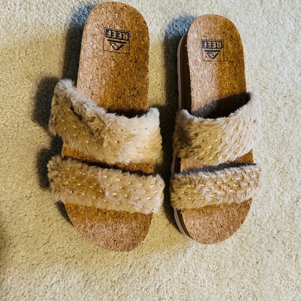 Reef faux fur slides